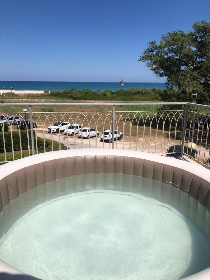 Marche Full Experience-Apartments Porto SantʼElpidio エクステリア 写真