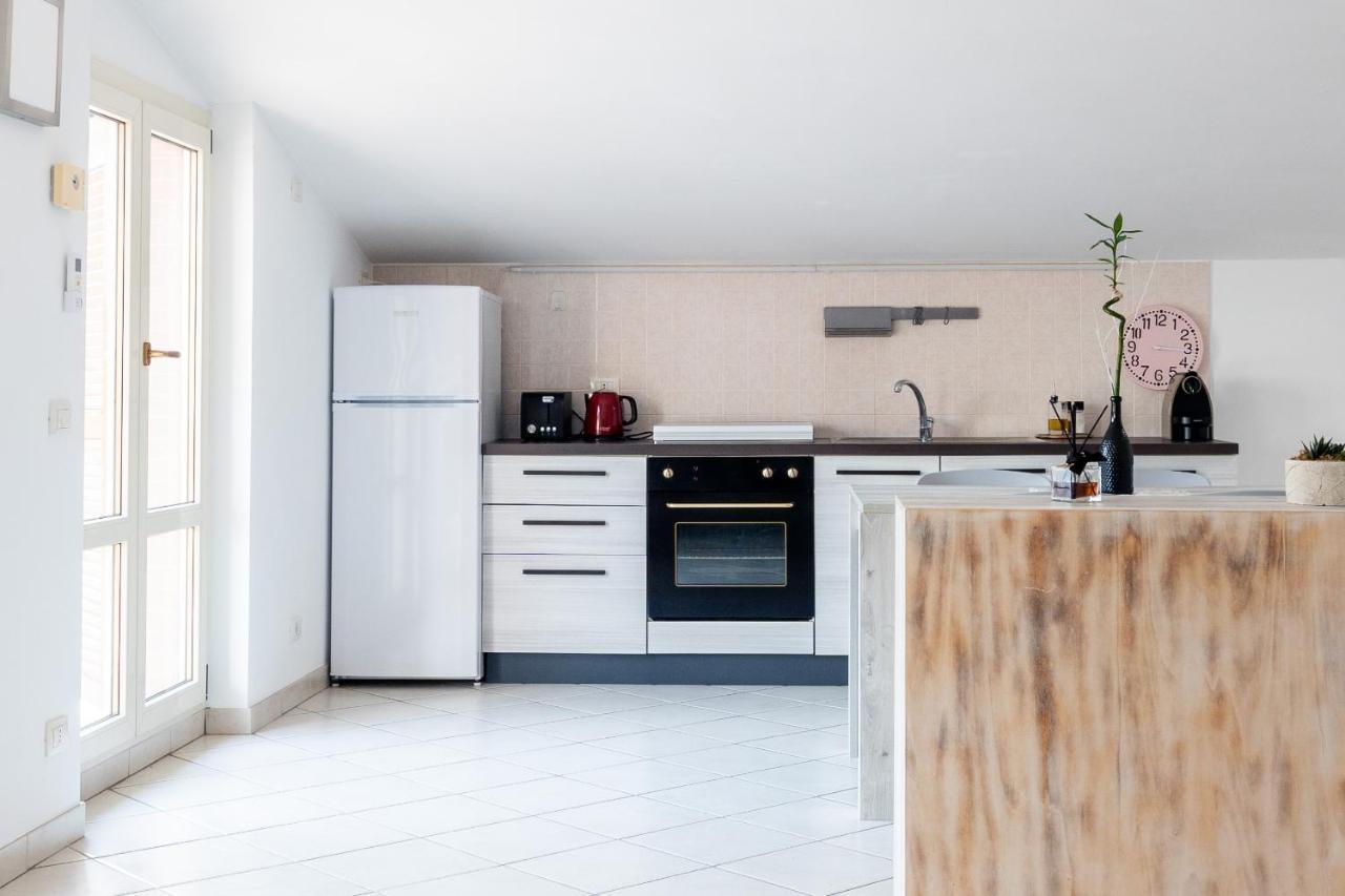 Marche Full Experience-Apartments Porto SantʼElpidio エクステリア 写真