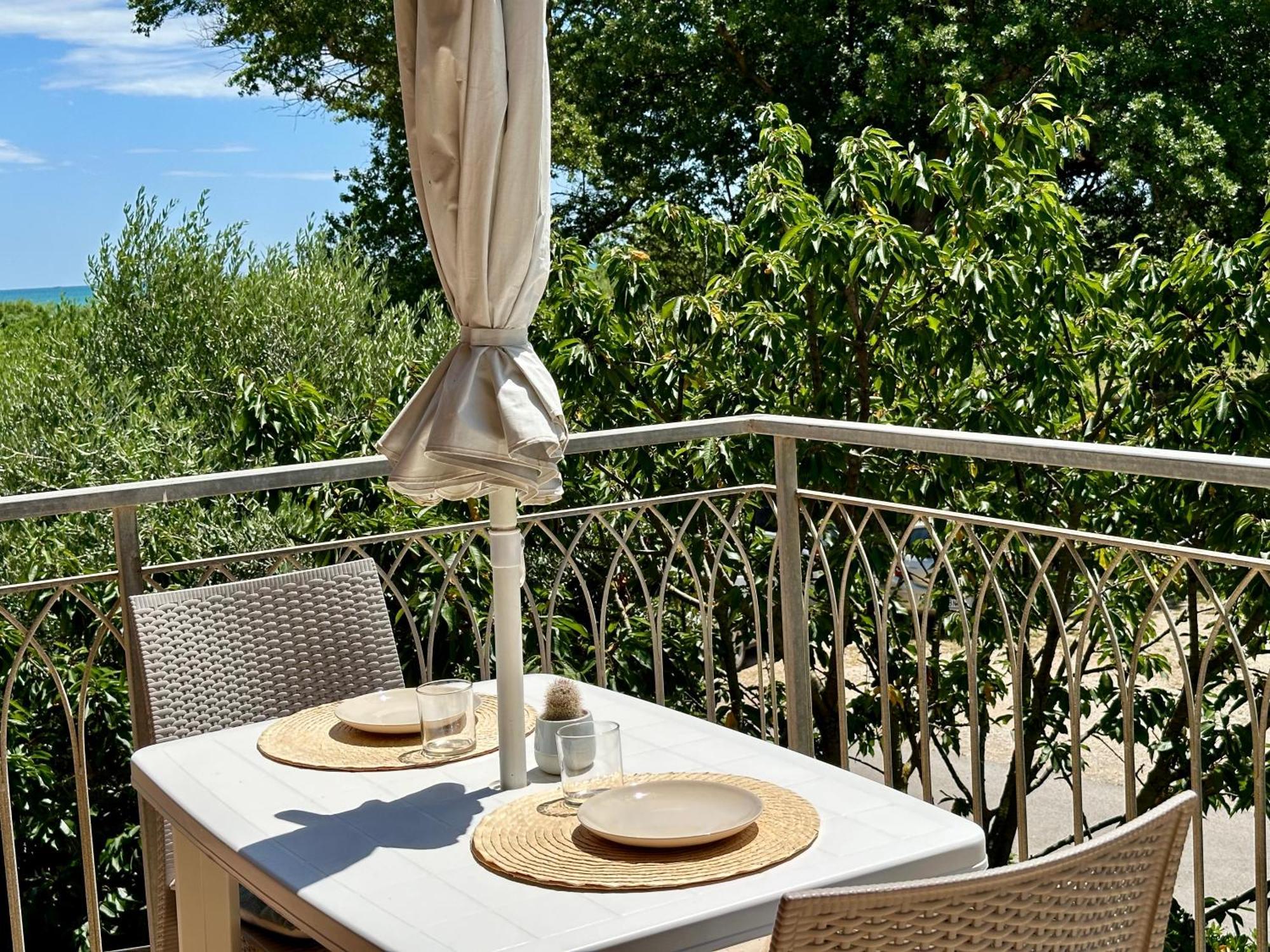 Marche Full Experience-Apartments Porto SantʼElpidio エクステリア 写真